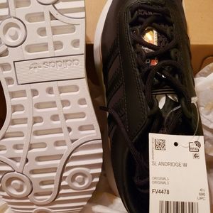 Adidas Originals SL Aldridge W, Size 6, Black Sneakers